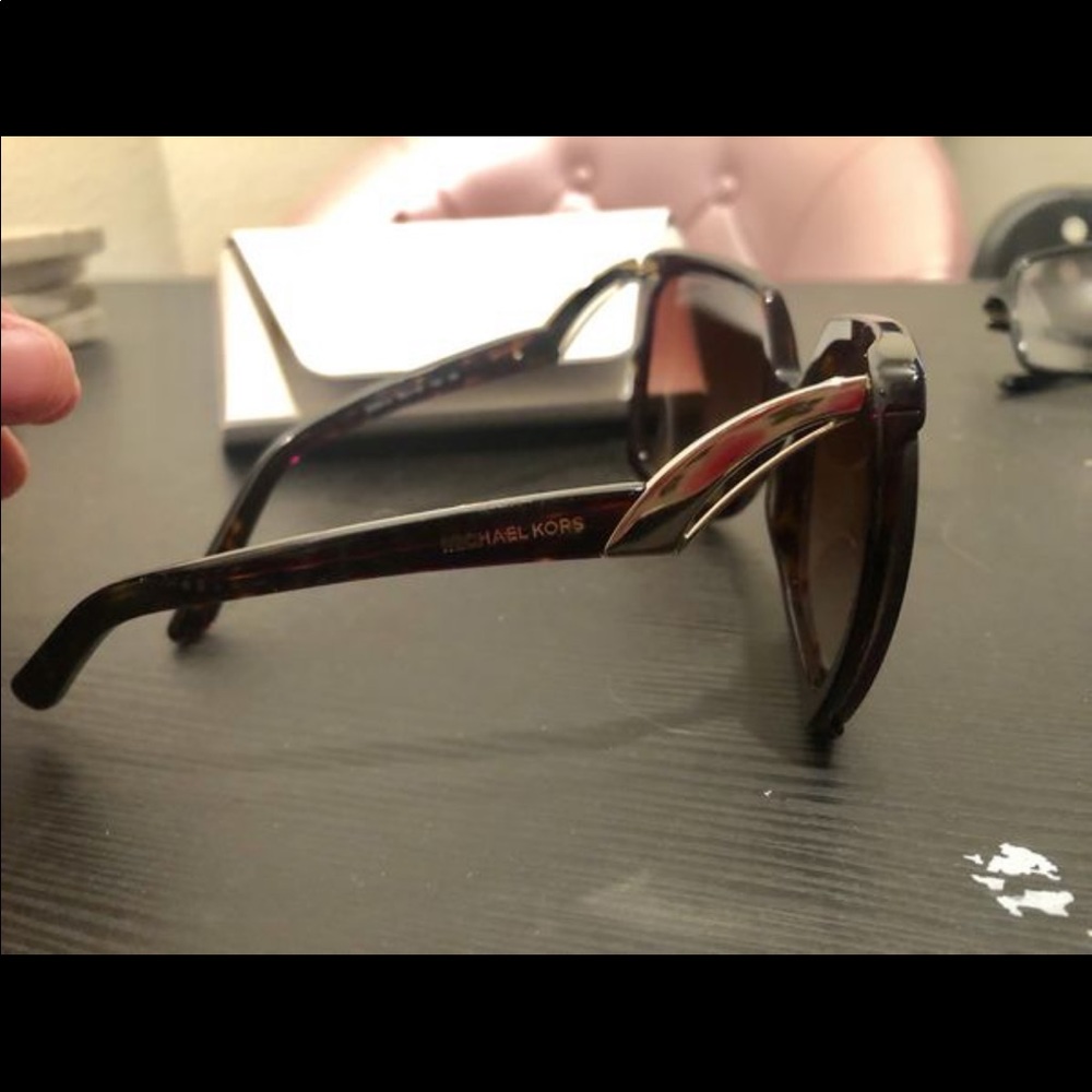 Michael Kors Sunglasses new - Picture 2 of 2